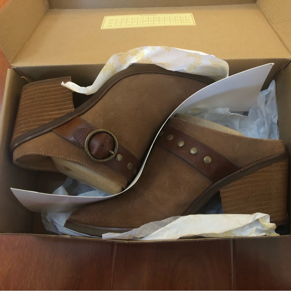 🆕 Sofft Corey Belted Clog - Size 8 - Picture 3 of 3